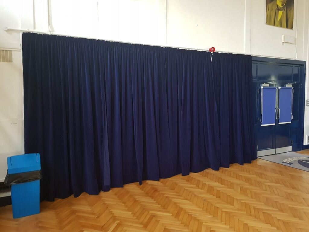 directfabrics's tweet photo. Direct Fabrics luxury Oxford velvet curtains are perfect for commercial or residential products.

The fabric is a timeless classic and has been in our range for years. The Oxford velvet range is also a perfect choice for cinemas, theatres, village halls and more. It offers a luxu https://t.co/Bbs3tIC4EP