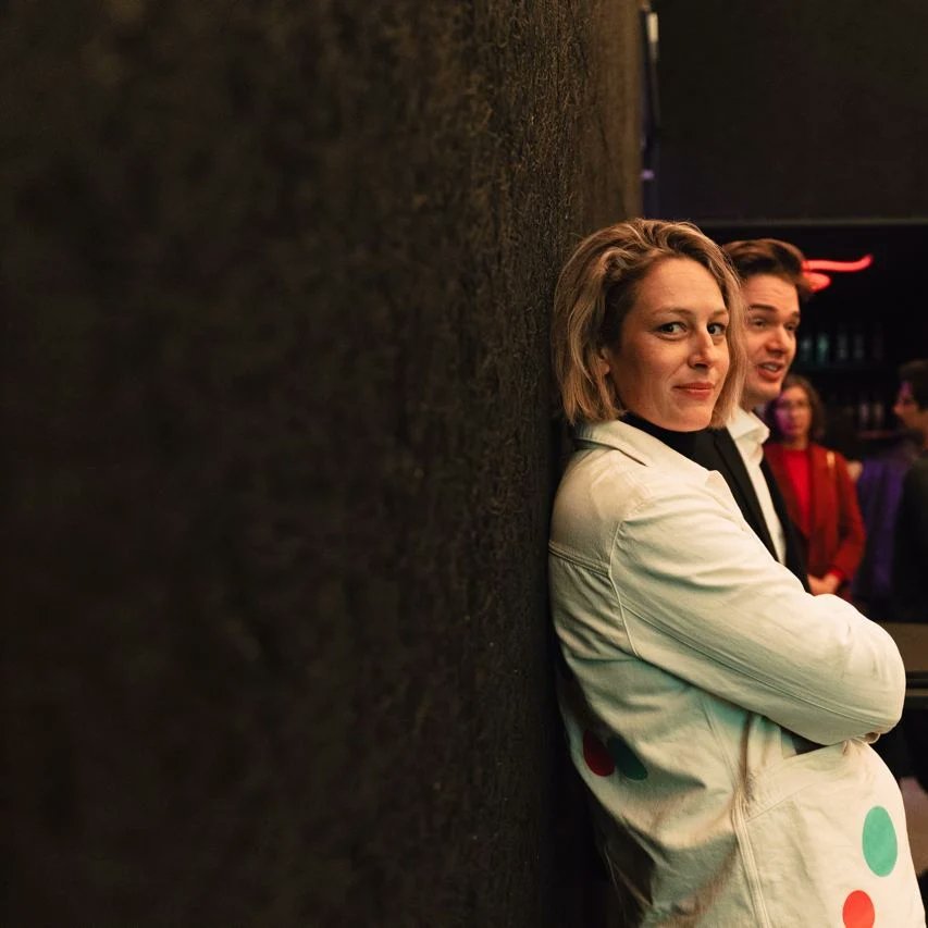 100 collectors tweet media