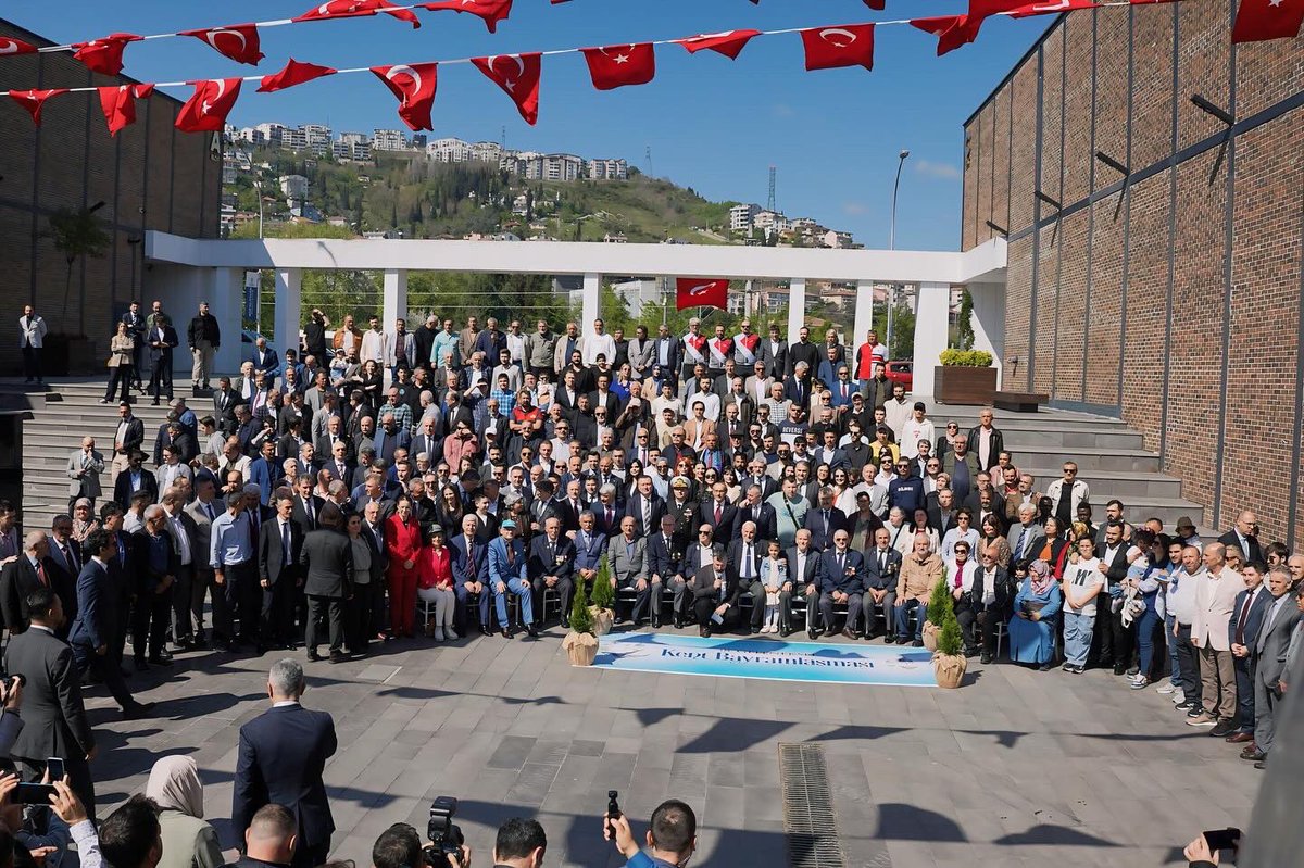 Milliyetçi Hareket Partisi Kocaeli İl yöneticilerimiz, Kocaeli Büyükşehir Belediyesinin düzenlemiş olduğu geleneksel Kent Bayramlaşması programına katıldılar.