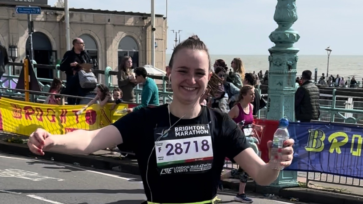 A huge thank you to Lauren, who ran the Brighton Marathon on Saturday, raising an amazing £550 for One In Four.  #brightonmarathon24 #brightonmarathon #runbrighton #girlswhorun #charityimpact #supportingsurvivors