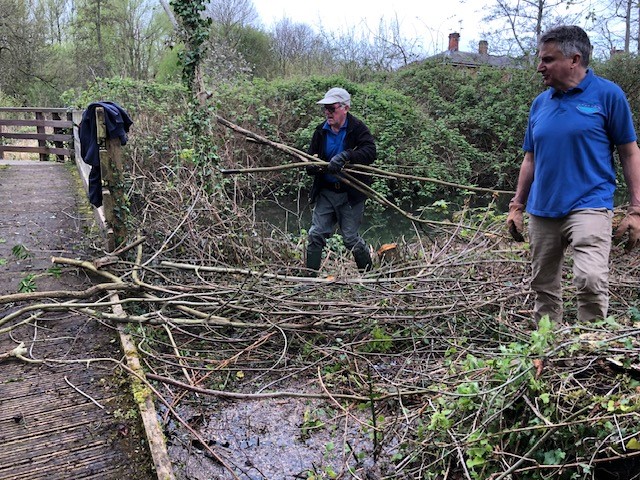 WILDLIFE WEDNESDAY 31 volunteers from TARCA (The Anton River Conservation Association) were out at Rooksbury Mill with our Reserves Officers at the weekend, carrying out general maintenance on site. A big thank you to those who came out. #Environment