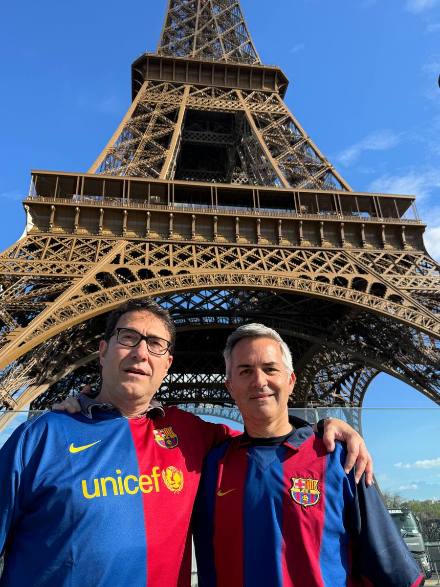 2006 ➡️ 2024 18 anys i un canvi de pentinat després, tornem a París! La fórmula Barça i amics és imparable!