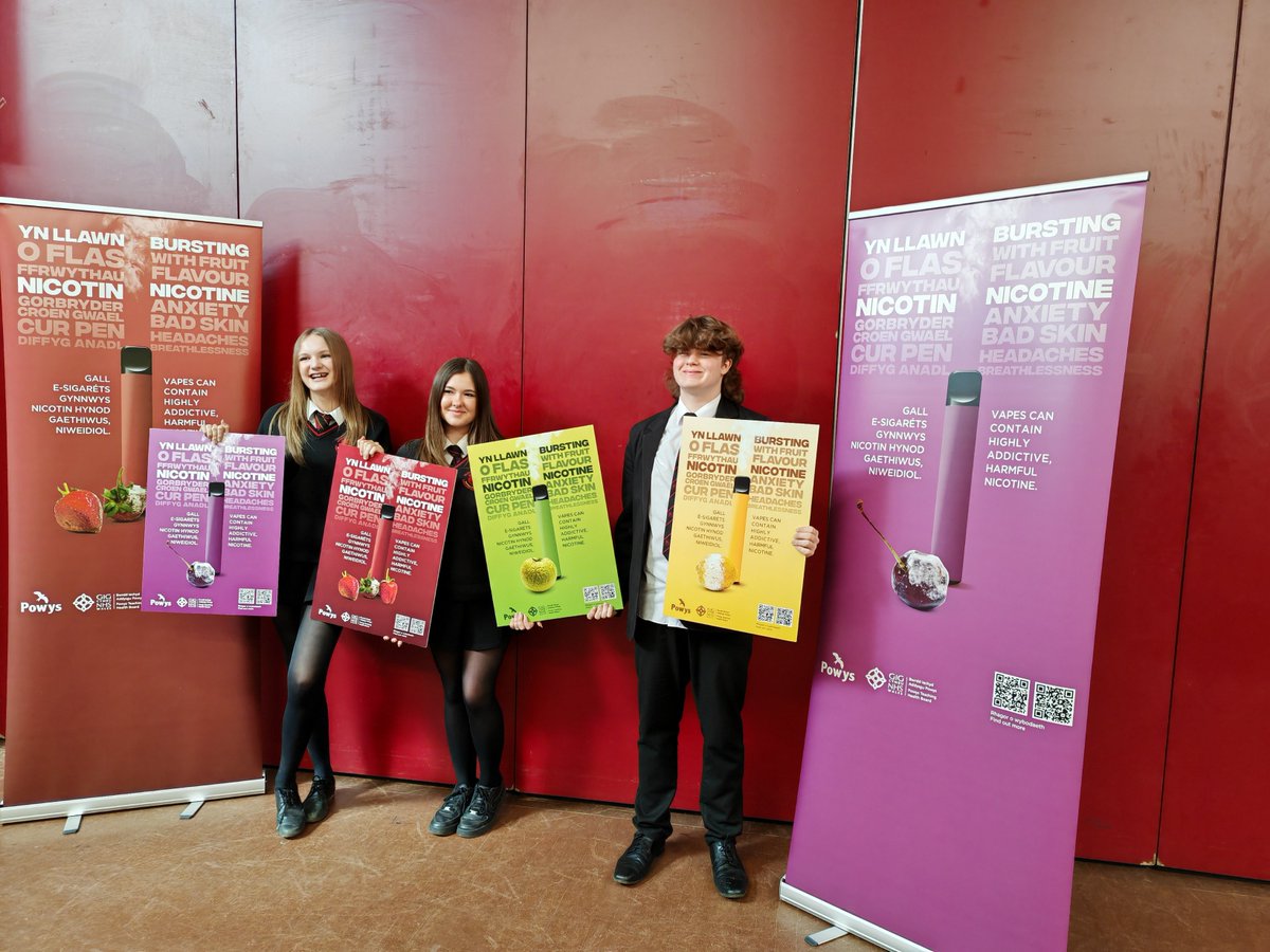 Today, representatives from Powys Teaching Health Board and <a href="/PowysCC/">Powys County Council</a> met with students and staff from <a href="/crickhowellhs/">Crickhowell HS</a> to launch a new campaign to raise awareness of the potential harms of vaping to young people. 
Read more: pthb.nhs.wales/news/health-bo…