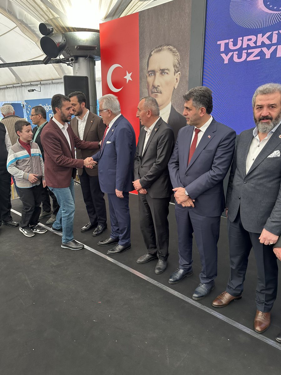 Bağcılar Belediyemizin tertiplediği bayramlaşma programında ilçe başkanımız @rustemtuysuz ve teşkilatlarımız ile katılım sağladık.