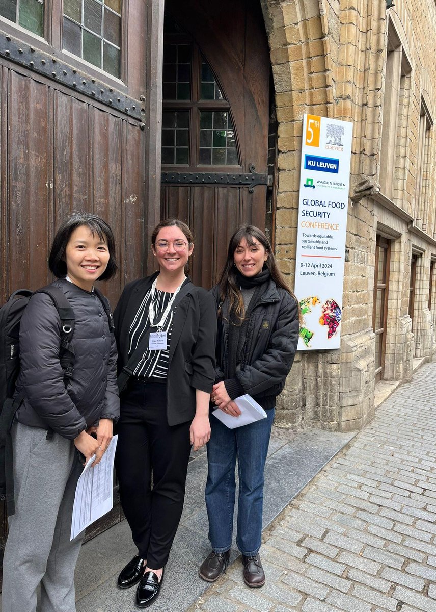 Doctoral Researchers on the @UKFS_CDT programme Megan Romania & Anicee Defrance plus Academic Co-Manager Dr June Po are at the Global Food Security Conference at Leuven, Belgium. Anicee will presenting her #foodsystems research 👏 #GFOODSEC2024 @NRInstitute @CityUniLondon