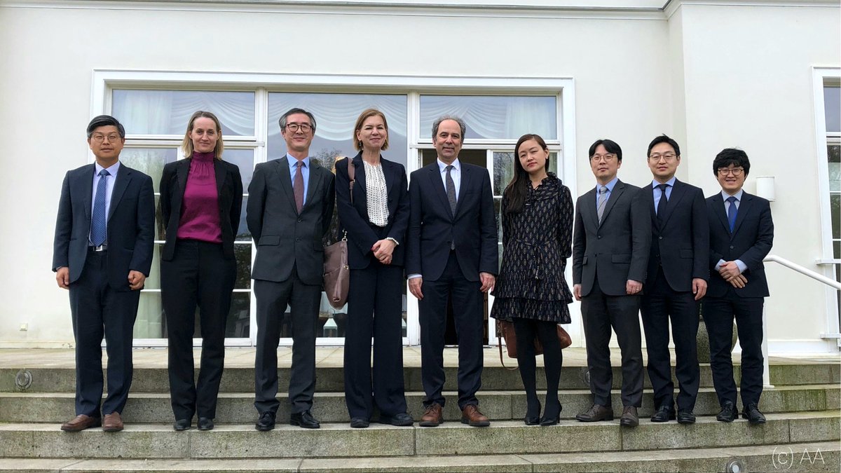 Thank you and 감사합니다, Ambassador Lim Sang-beom, for hosting today’s inspiring exchange between the 🇰🇷 Embassy team and the Korea team of @GermanyDiplo at your residence. Looking forward to advancing together the wealth of issues that we covered today.