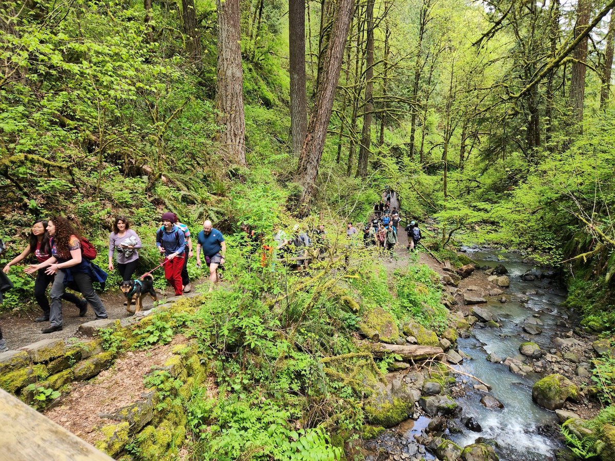 writethedocs's tweet image. If you’re in Portland early for our conference, join us for our annual hike! It starts at 2pm on Saturday, and we have an optional lunch meeting at nearby food carts at 12:30pm.

writethedocs.org/conf/portland/…