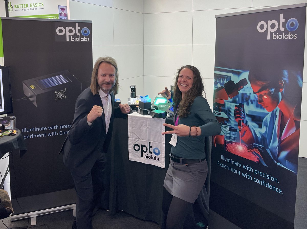 Our favourite visitor has arrived! 
Welcome to opto biolabs, Philipp!
Love your enthusiathm for #biotechnology and #optogenetics! 
Always great to learn from your experience and mindset! 
See you soon in Freiburg!

#analytica #startup #realbusinessangels #innovation