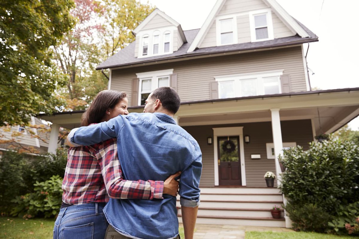 Mortgage rates surpass 7%, reaching highest level in over a month ow.ly/g1P750Rcr9E

#BlueCasa #MortgageRates #Refinance #Homeowners #RealEstateNews #HousingMarket #HousingTrends