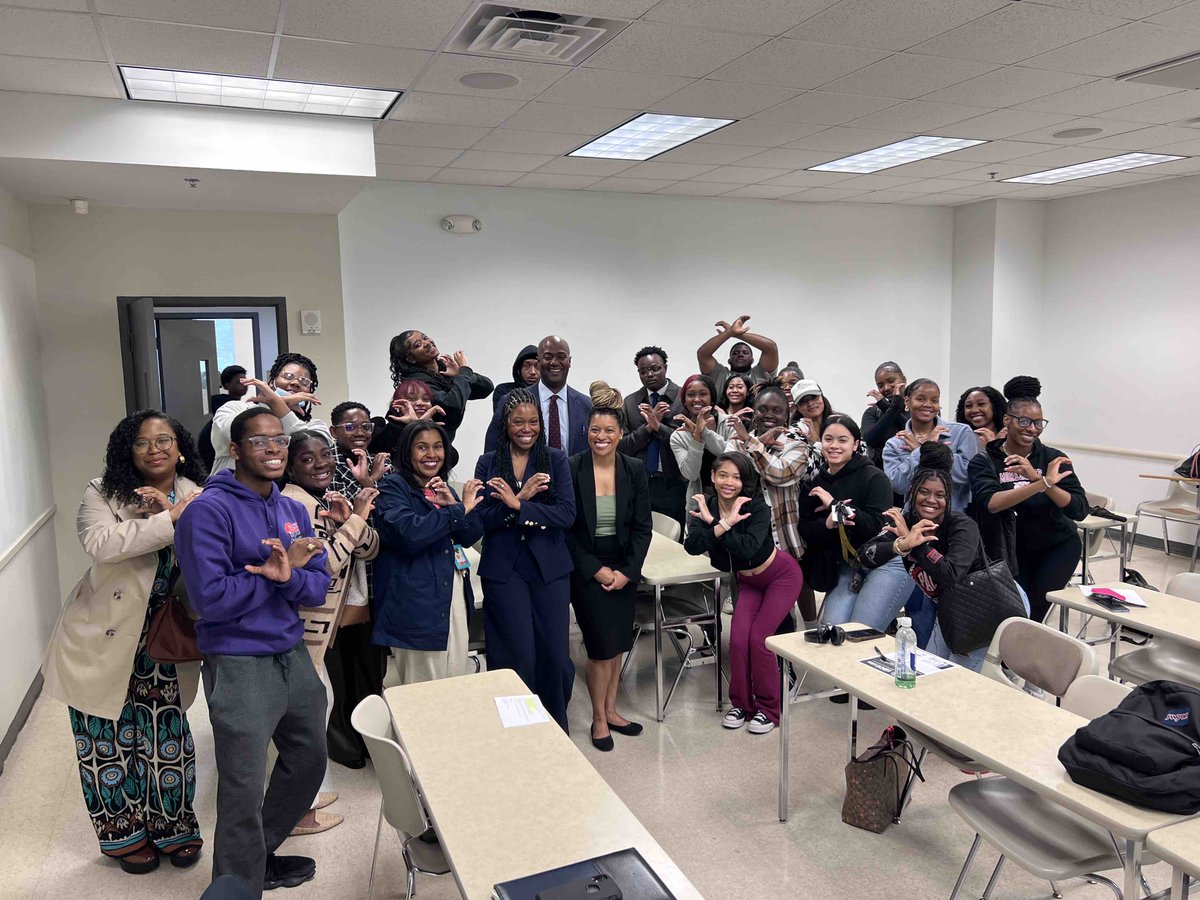 CAU's tweet photo. Over thirty CAU students engaged in an insightful discussion with US Attorney Ryan Buchanan and DOJ attorneys, showcasing our excellence. #CAUExcellence https://t.co/i6JZylminA