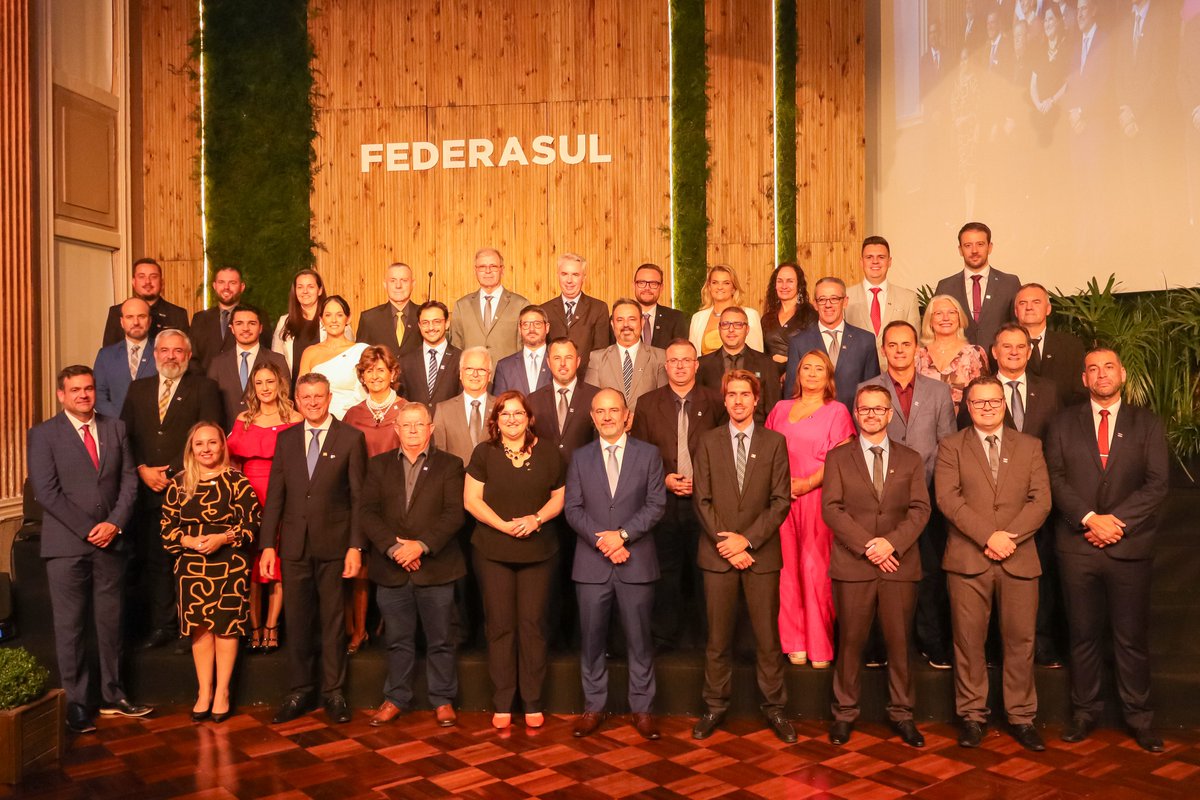 _federasul's tweet photo. FEDERASUL reúne 42 entidades na terceira posse conjunta de sua história
https://t.co/jQjj2qTteO https://t.co/RiIHgtxRhY
