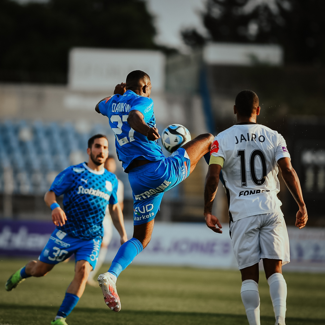 APOLLONOFFICIAL's tweet photo. 𝐒𝐞𝐜𝐨𝐧𝐝-𝐇𝐚𝐥𝐟 𝐢𝐬 🔛! 🔵⚪

#PAFAPO #CyprusCup https://t.co/0aPInHBFyW