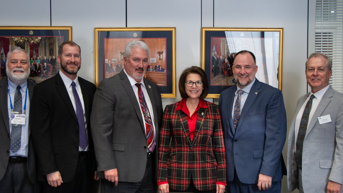 I had a great meeting with @RTCWashoe this week where we discussed their plans to continue investing in transportation across Washoe County - and how I can deliver at a federal level to help make our roads safer and better for everyone that relies on them.