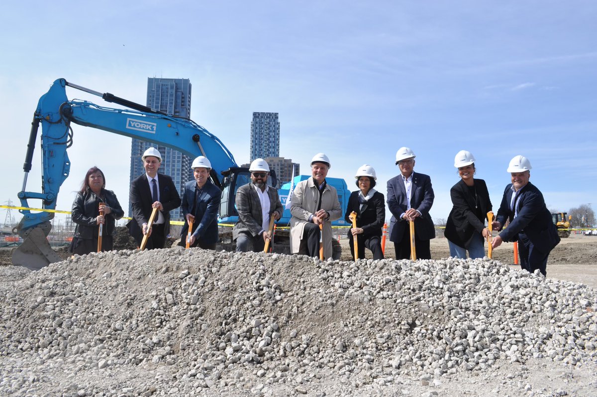 As a partner in bringing this project to fruition, our team was proud to join @MayorOliviaChow, Elder Valarie King of the Mississaugas of the Credit First Nation & @cityoftoronto staff in #Etobicoke this morning to celebrate the ground-breaking of the new Etobicoke Civic Centre.