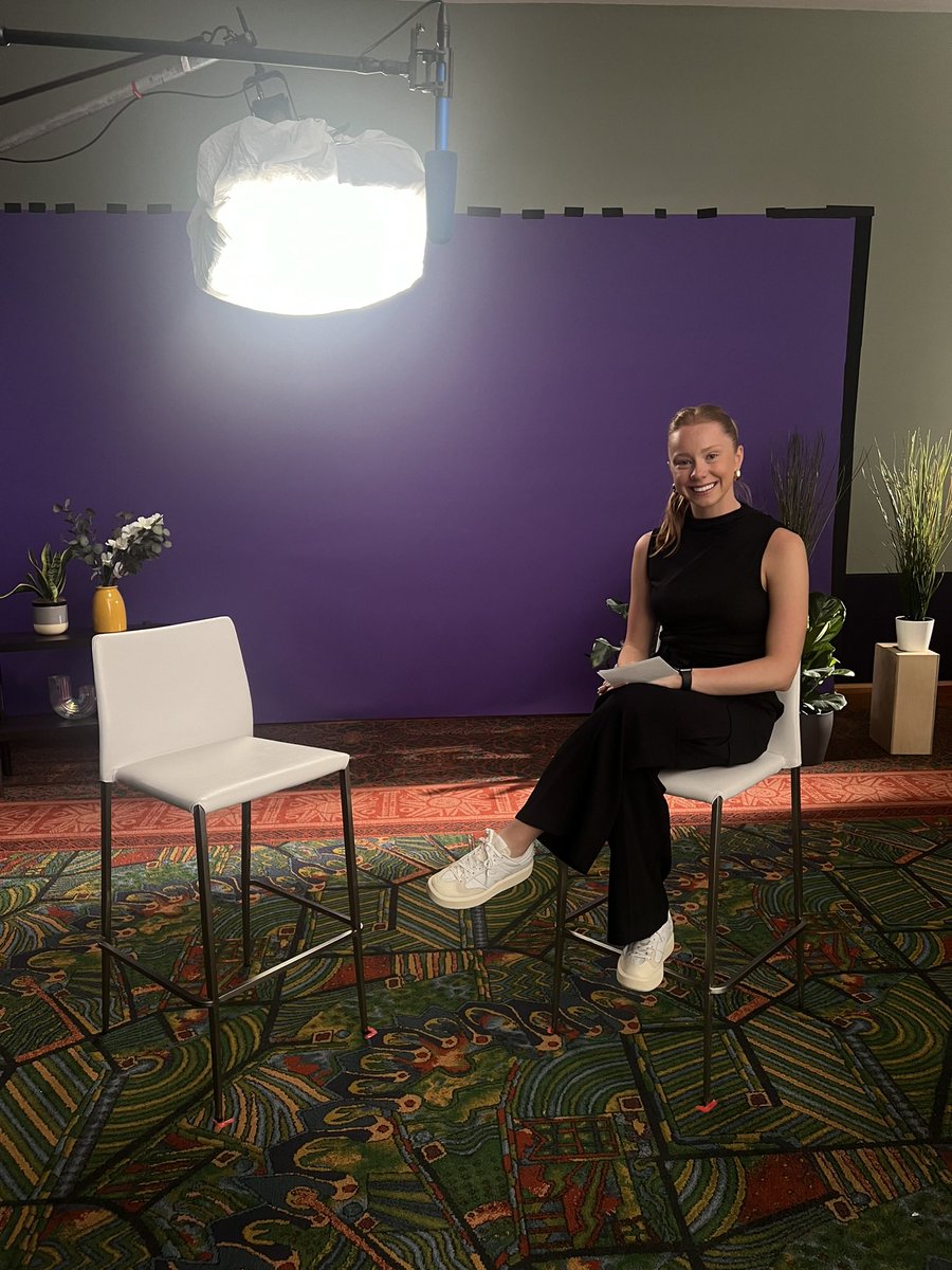 hannah_cashh's tweet photo. Such a fun start to my week attending the Ellucian Live 2024 event 💜 I got the pleasure of interviewing university leaders and also spoke on two student panels about social media and student wellbeing 💪🏼 @EllucianInc https://t.co/EjOAcKHsTf