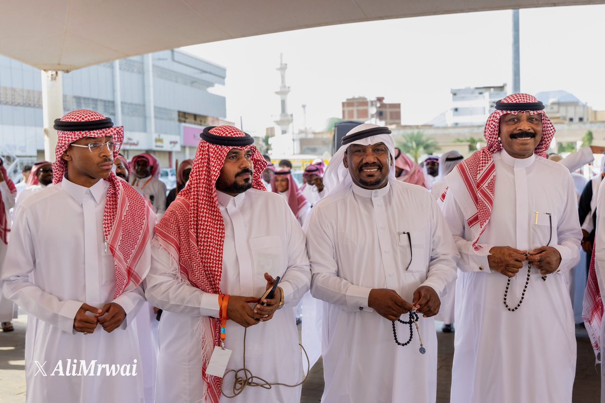 مشاركتي في حفل أهالي محافظة محايل صباح اليوم أول أيام عيد الفطر المبارك ١٤٤٥هـ، وكل عام وأنتم بخير وصحة وسلامة ياااااارب  .