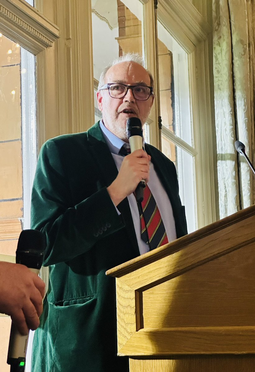 Annie Chave tweet media