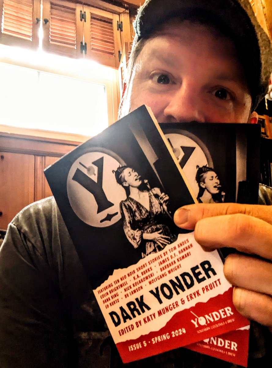 It's time
#DarkYonder #5 hitting the streets 
Tell yer ma, tell yer pa
amazon.com/Dark-Yonder-Is…