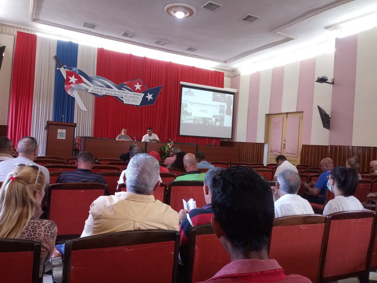 AnailisGonzlez1's tweet photo. Participa @CienfuegosCitma Taller Provincial orientación para elaboración de Programas #PlaneaciónEstratégica aprobada en Consejo Provincial como actor esencial en #GGCI https://t.co/dlEndhCQxj