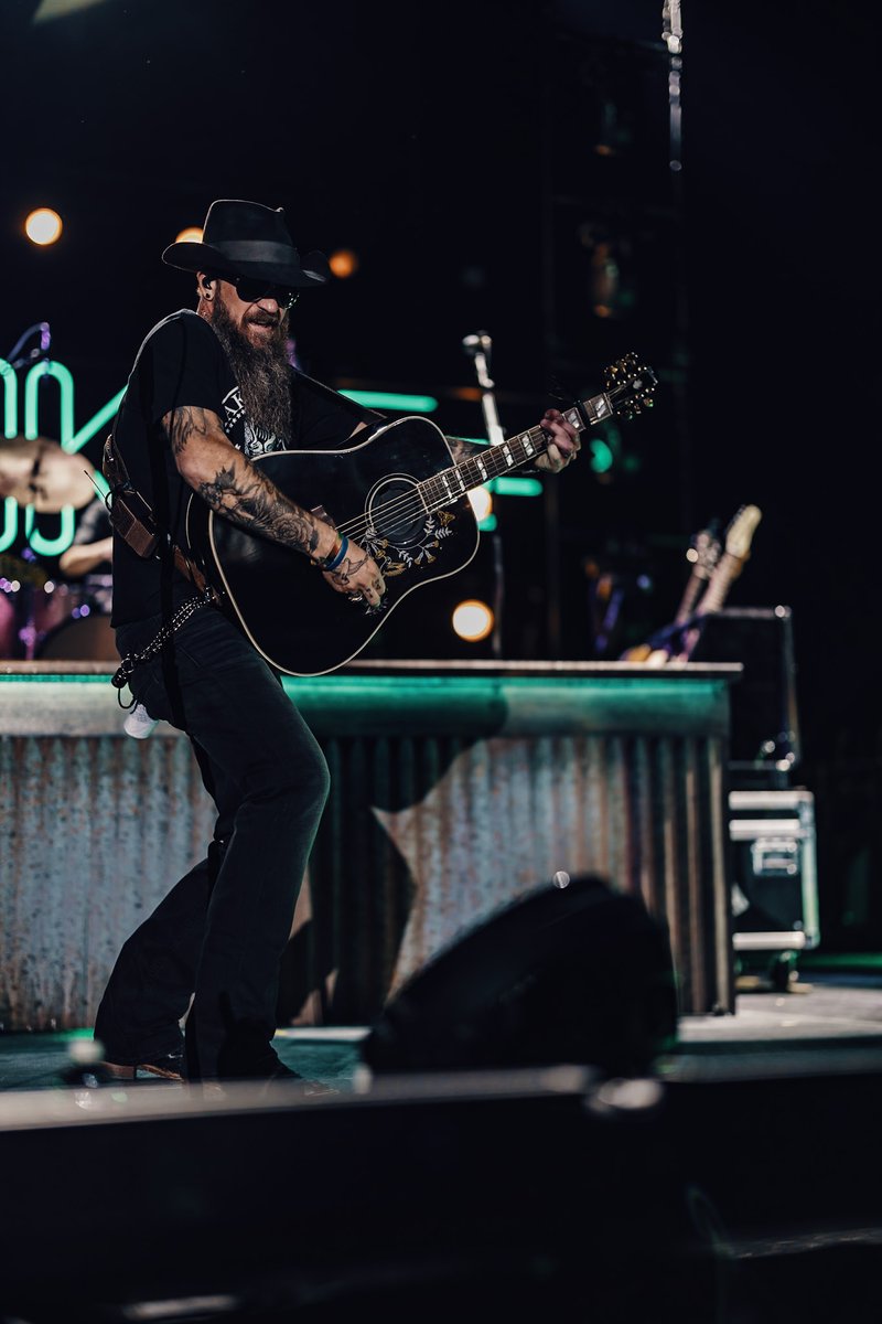 Ready to get back to this🤘Tomorrow we're in Cedar Rapids, IA. Kalamazoo, MI on Saturday and Nashville, TN on April 27th. This is just the start of the #ChangeTheGameTour. Go to CodyJinks.com for a date that's near you. See you on the road! 📸 @Photostubb