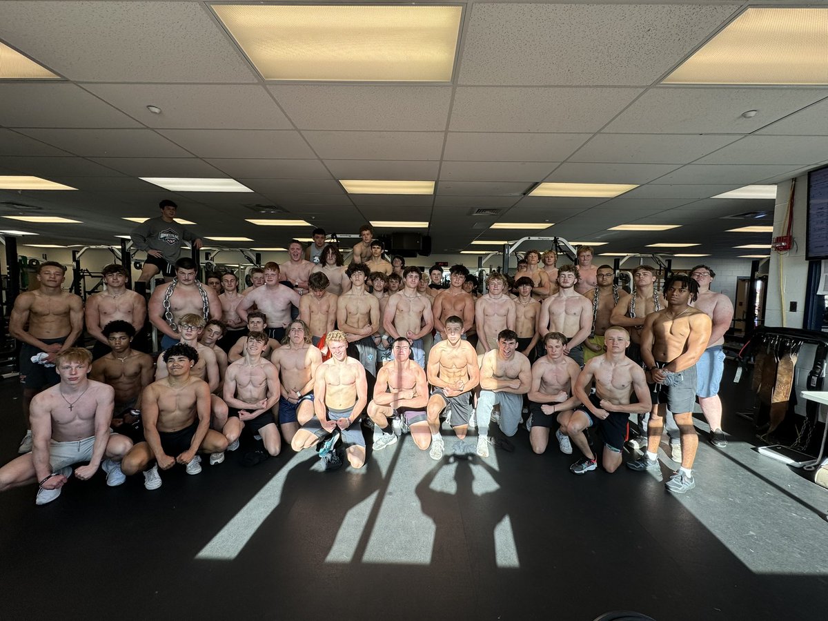 #weightroomwednesday Great day in the weight room! So much fun to coach guys who commit to getting better each and every day.