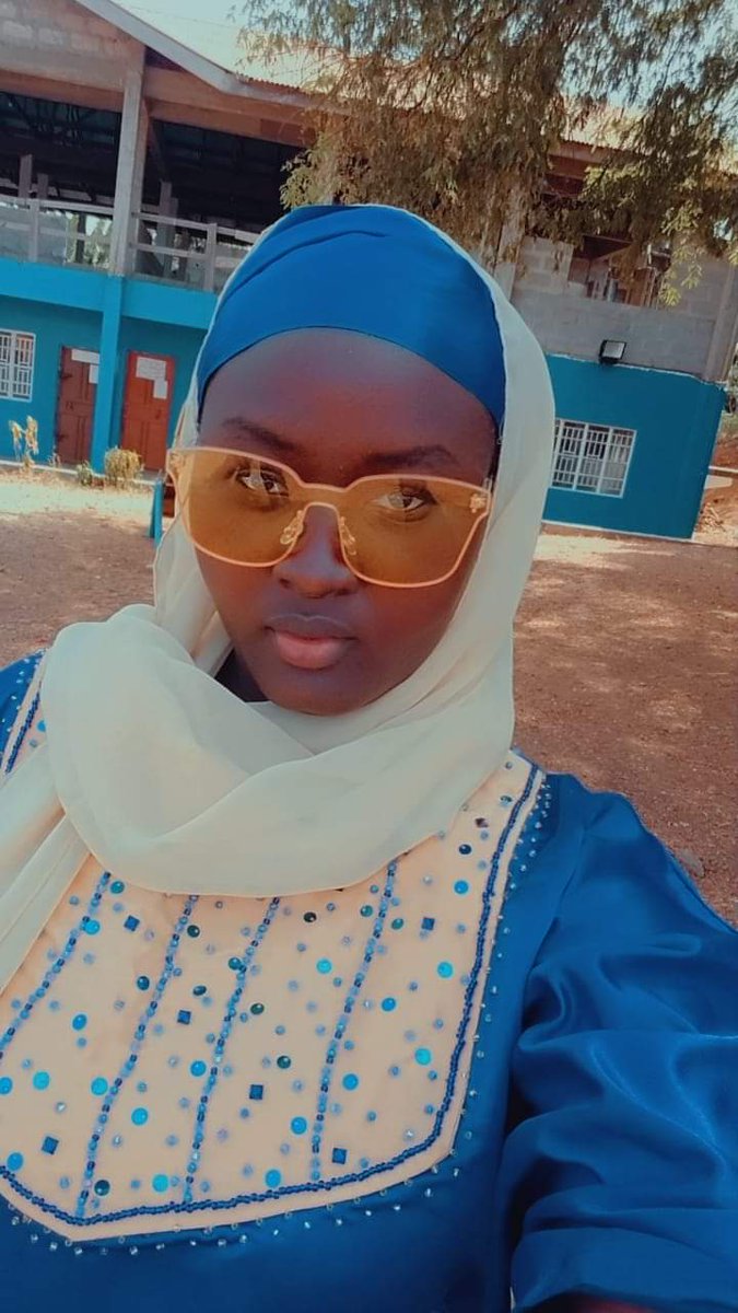 ashforder's tweet image. May this Eid bring you peace, prosperity and success in all your endeavors. Have a Blessed Eid ul fitr filled with happiness and joy
Happy Eid Mubarak to you and your family 🙏🏾

Resa Fantastic ✂️🧵