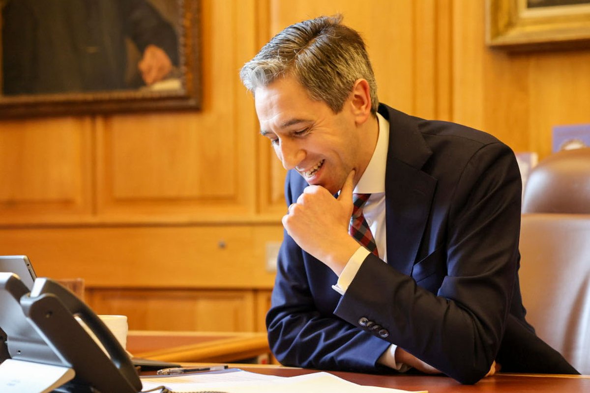 Taoiseach Simon Harris and the UK Prime Minister Rishi Sunak spoke by phone this afternoon. Both acknowledged the depth and breadth of the British Irish relationship and the value they each attach to it. Full statement: gov.ie/en/press-relea…