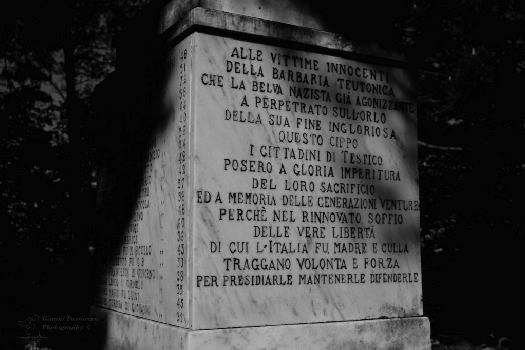 ANPIRomaPosti's tweet photo. Il #15aprile 1945 presso #Testico (#SV) i nazifascisti fucilarono per rappresaglia 27 civili rastrellati nelle zone limitrofe.Legati due a due furono falciati da una mitragliatrice.Tra le vittime c'erano anche 2 donne le quali vennero violentate e poi squartate con i moschetti. https://t.co/zrgwWgnvCn