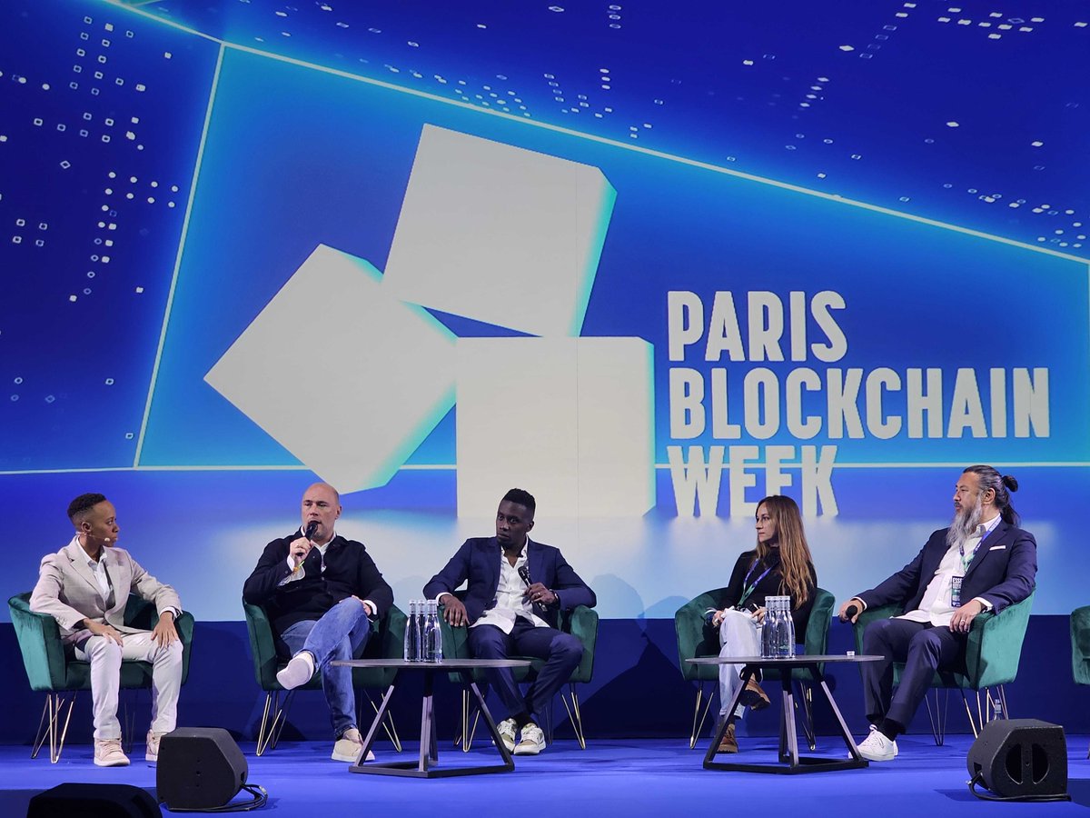 Mainstage @ Paris Blockchain Week 🇫🇷 Chiliz CEO @alex_dreyfus is kicking off the panel 'Beyond Fan Engagement: Building the Next Frontier for Blockchain and Sports' with PSG legend and tech investor @MATUIDIBlaise & @PSG_inside Head of Web3 Pär Helgosson. 🎙️🌶️ #PBW2024 ⚡ $CHZ