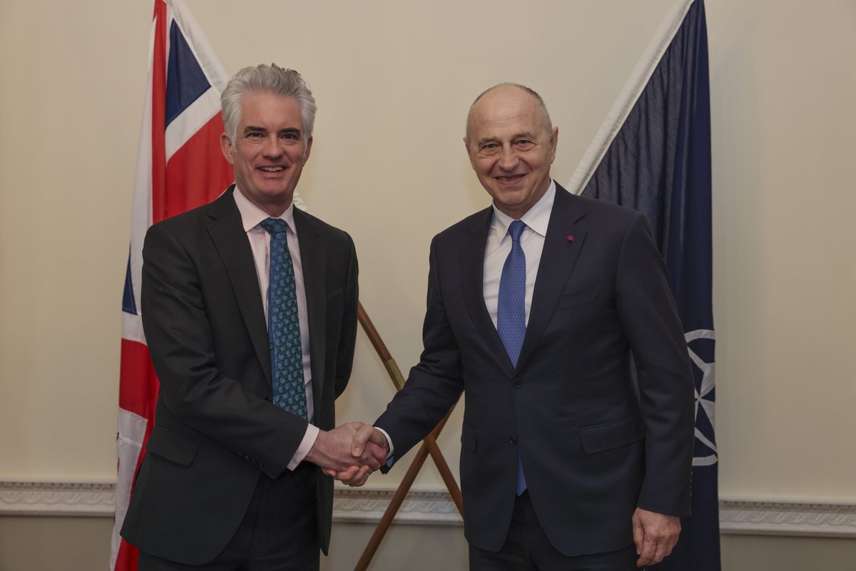 The importance of @NATO and the 🇬🇧’s role within it has never been greater. Yesterday in London, Defence Minister @jcartlidgemp and #NATO Deputy Secretary General, @Mircea_Geoana met to discuss: 👉Multi-nation Procurement 👉Integrated Missile Defence 👉Support for Ukraine