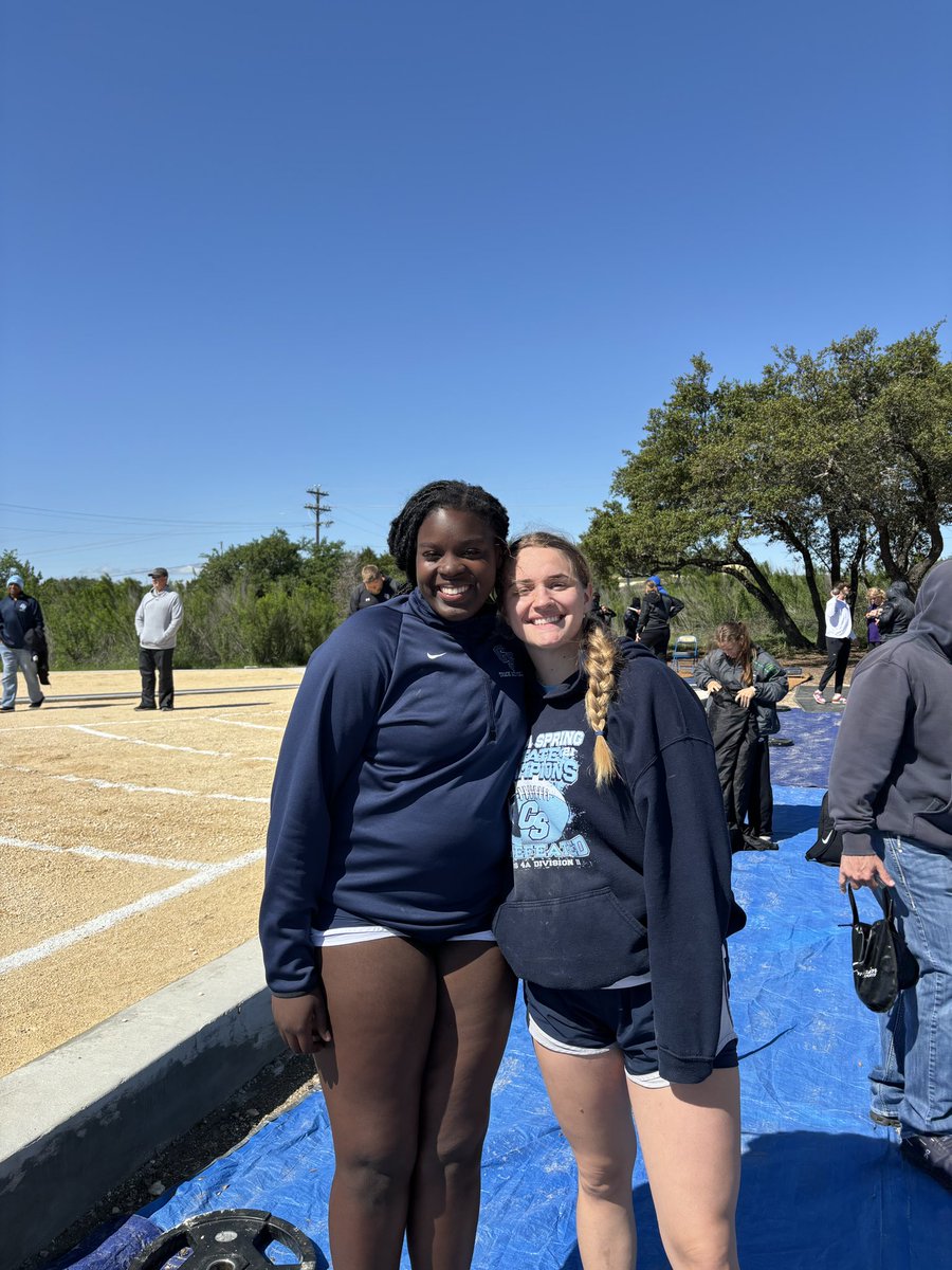 Advancing to Regionals in the Shot Put! Kynlie 2nd Tiana 3rd @cscougarsports