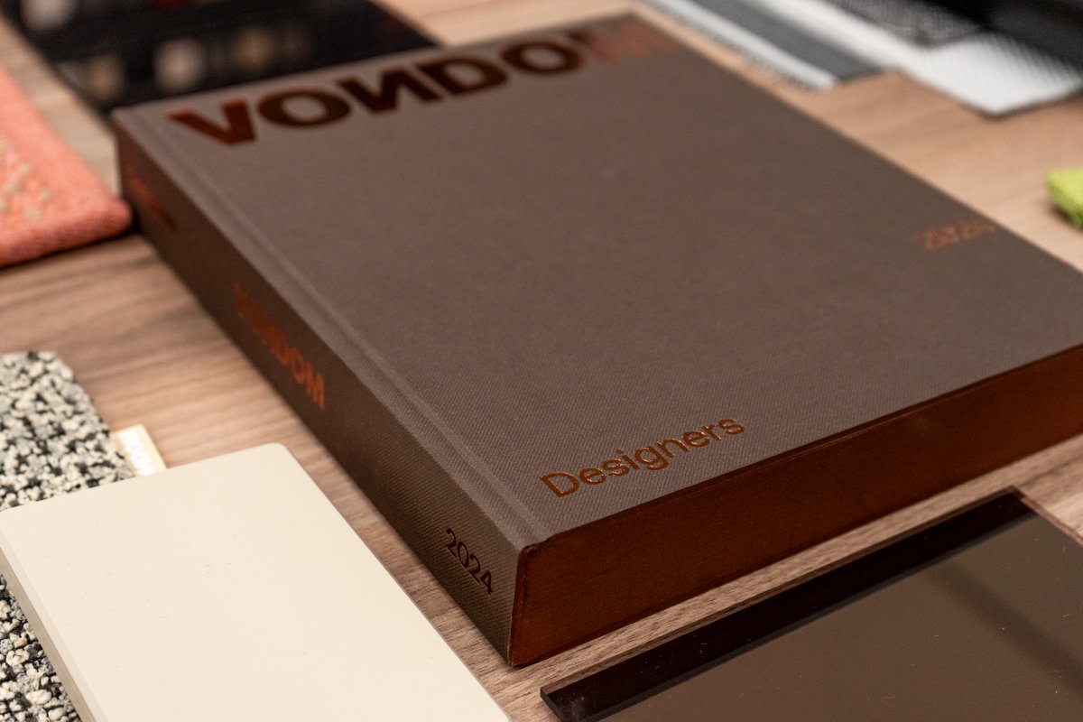 New catalogue 2024
This year at <a href="/iSaloniofficial/">Salone del Mobile</a>, we will present the latest #design #furniture catalogue, a book that reflects a significant #evolution in our brand.

Milan | 16th - 21st April
Hall 22 | H14 – H16
+ Info >> bit.ly/4aGu2kk

#Vondom #newcatalogue #mdw2024