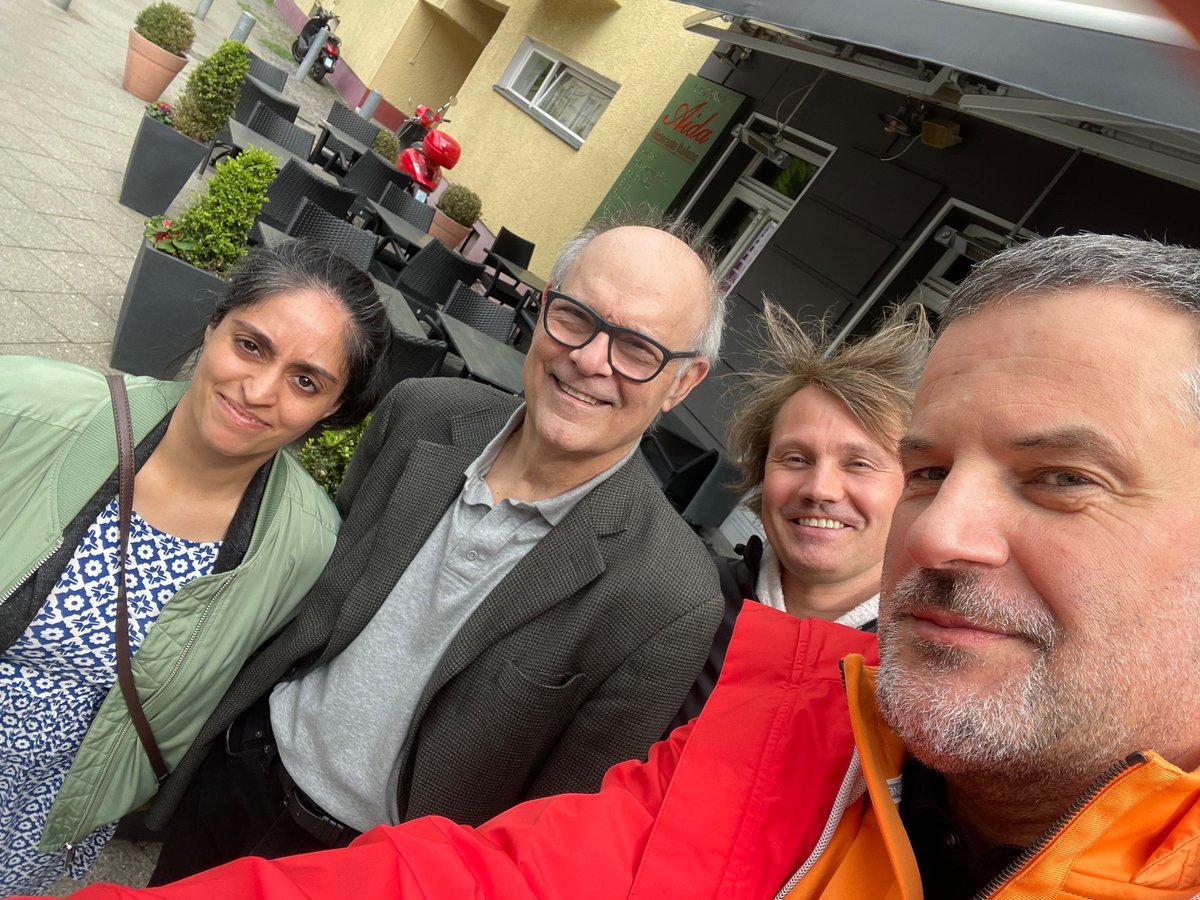 Meera Mehta @MeeraMehta_Lab and Doug Stephan @FLPchemist at @TUBerlin @UniSysCat — Great to see both of you again!