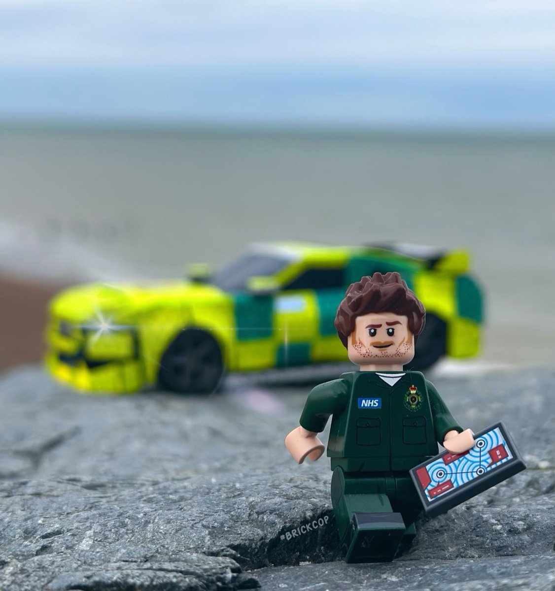 Brick Cop©️ tweet media