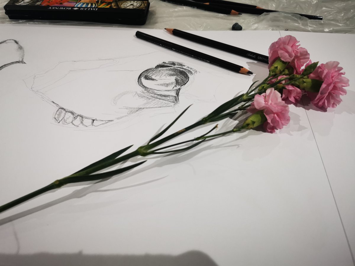 Ever wondered about our 10 Week Fine Art Courses?🤔🎨 These Taster Session are tailored for you!👇 Before committing, try 1 evening as an insight into the 10 week version of the course. ✏16th April: Drawing Techniques 😀18th April: Portrait Drawing 🎟 -dot-art.co.uk/art-classes/