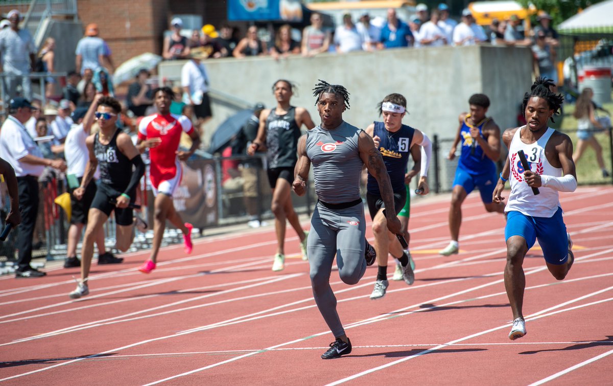 🏃‍♂️🏃‍♀️ #OHSAA TRACK AND FIELD: Keep up with the season's top performances with statewide leaderboards from @OHMileSplit. Girls rankings: oh.milesplit.com/rankings/leade… Boys rankings: oh.milesplit.com/rankings/leade…