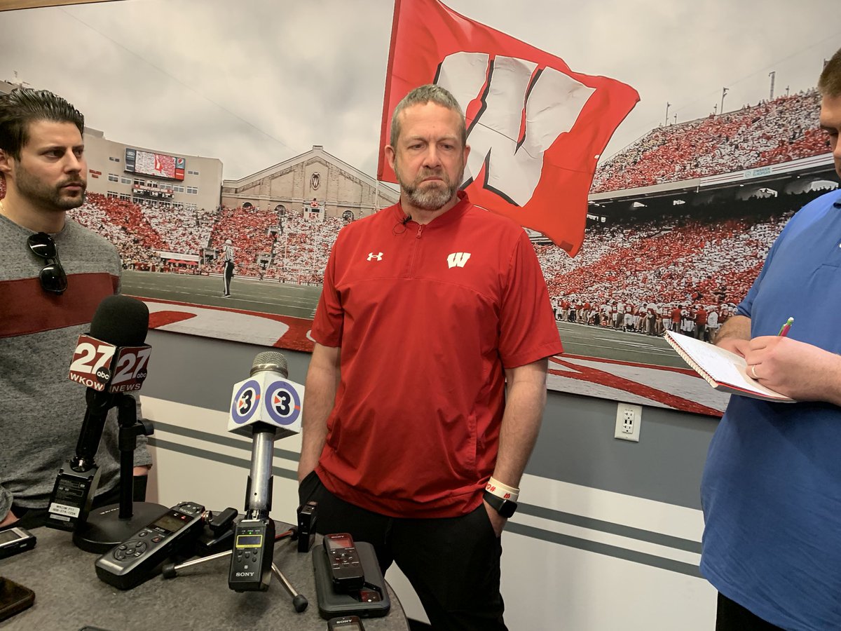 Outside Linebacker day at the 🎙️ Hear from Wisconsin’s OLB coach Matt Mitchell, Leon Lowery, Darryl Peterson, John Pius & Aaron Witt (not pictured, but finally healthy) tonight on @WISCTV_News3 / @fox47madison #Badgers #OnWisconsin