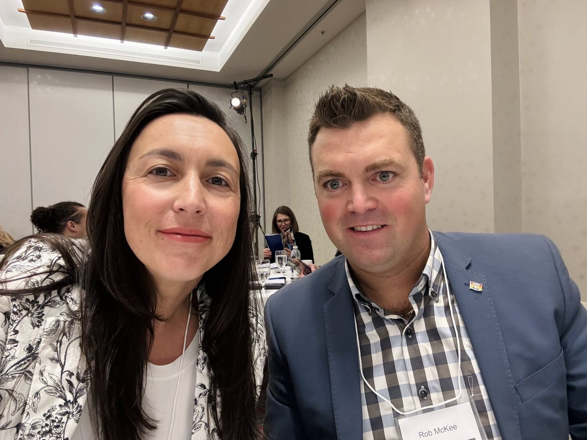 IsaTheriault_NB's tweet image. À Moncton avec mon collègue @RobMcKeeMLA pour le Symposium «Les femmes et les dépendances» organisé par @PortageAtlantic. 

Conférences intéressantes sur les déterminants sociaux de la santé et les façons d’éliminer les obstacles au traitement des dépendances.