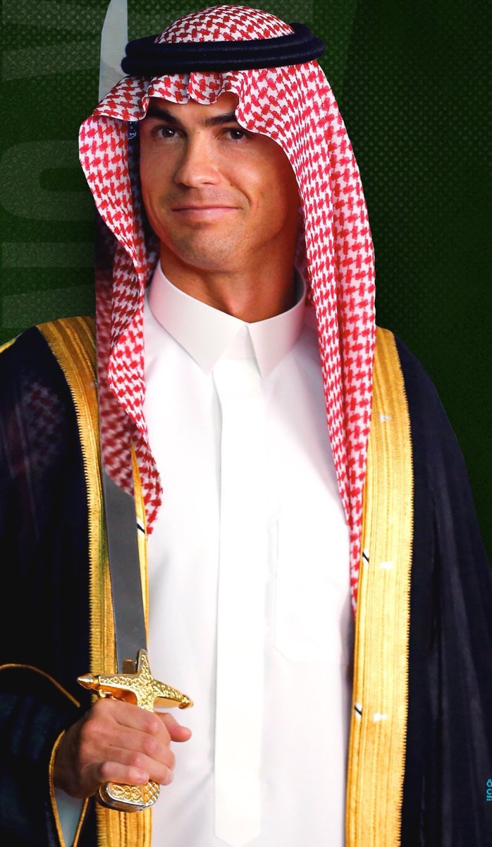 قائد المشروع الرياضي السعودي والرياضي الأعظم في العالم الدون:
 «كريستيانو رونالدو » 
طراثيث اللاعبين والإعلاميين و كل من حُمل بأمانه وخانها هم بشسع نعله.
#رونالدو_نصراوي