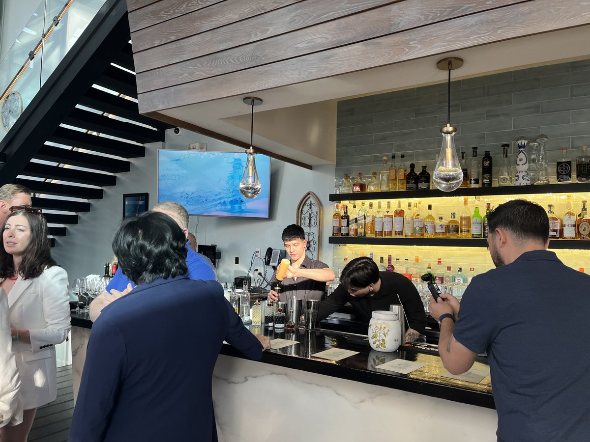 What a night! Our exclusive soirée at Greca Mediterranean Kitchen was absolutely fantastic! 🌟 The ambiance was electric, with Westchester County's top influencers filling the room, all eager to experience and share the culinary delights of Greca. 🍽️✨