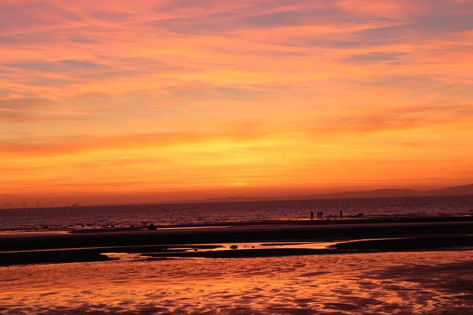 c1bailey's tweet photo. @StormHourMark #ThePhotoHour  Allonby beach
#Cumbria #sunsetphotography https://t.co/VNR5CB6rhF