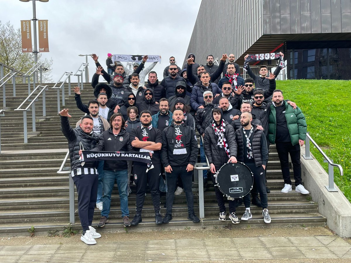 🦅🏀👊🏻 Beşiktaş Baden Württemberg Derneği, Çarşı Londra ve Çarşı Berlin’in üyeleri; Beşiktaş BOA’yı desteklemek üzere hazır kıta! @BJK_KadinBasket 

#PotanınKartalları