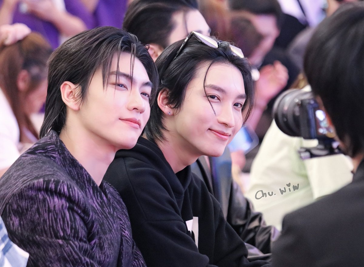 เจ้าเด็กแฝดดดดดดดดดด  🥰🥰🥰

DAILYNEWS60TH X BOSSCKM

@Bossckm_ @Noeul_lee6

#60ปีเดลินิวส์xBossCKM
#BossChaikamon #ShawtyBoss  
#NoeulNuttarat #MagentaBoy #BoNoh