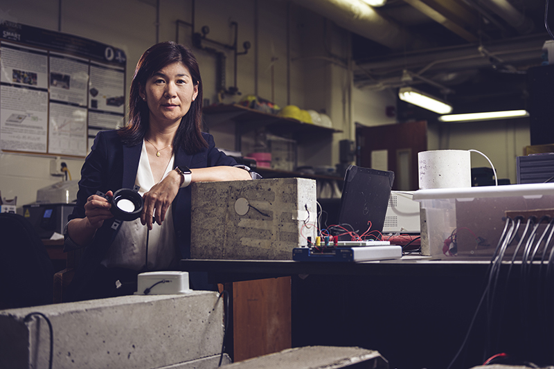 A #Purdue invention that could reduce time and money spent on the construction and repair of concrete has been selected as a finalist for an Edison Award in the Critical Human Infrastructure category. CE Prof. Luna Lu led the team behind this invention. purdue.edu/newsroom/relea…