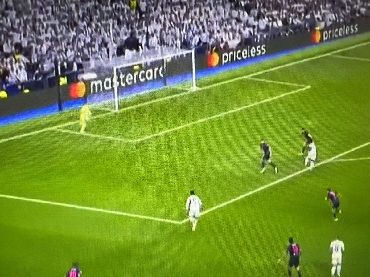 How will I explain to my kids that Ballon d'Or contender Bellingham didn't convert this chance