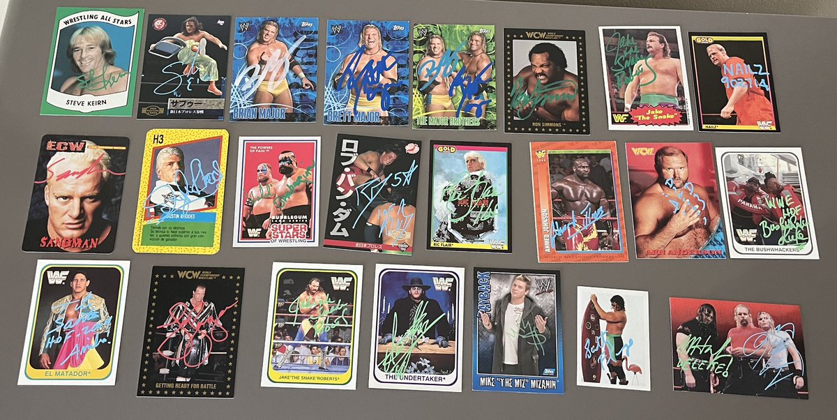 It’s #WrestlingCardWednesday And to celebrate an immense #WrestleManiaXL week, this is what happened in #Philly In thanks to @MajorWFPod @WrestleTours @wrestlecon and of course the awesome @hWoOfficialPage for making this happen. #WrestlingCards #WWF #Raw