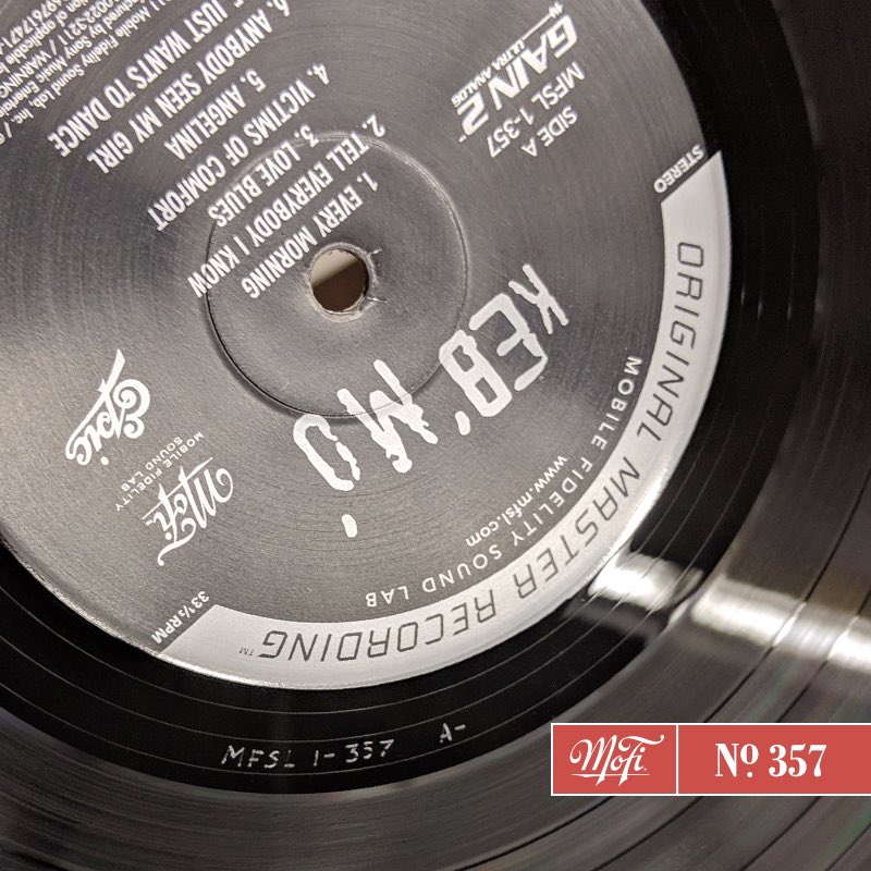 Released 30 years ago, Keb' Mo' stands out as a great-sounding contemporary blues record that doesn’t resort to derivative recycling and bland revivalism. All about the basics - guitar, voice, and harmonica - it remains a MoFi staple. Grab it on LP here: vynl.me/kebmolp