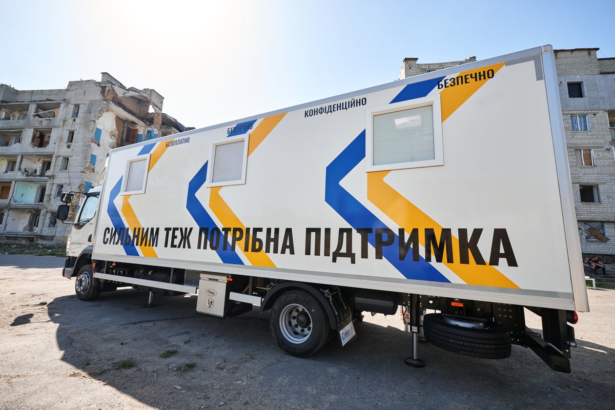 Mobile SRCs will offer psychosocial & legal assistance through on-site visits in #Kherson, #Kharkiv, #Kyiv, #Sumy, and #Chernihiv regions. Confidential and free, this support is indispensable for those who endured the trauma of war. Thanks 🇪🇸 🇧🇪 for supporting this vital project!