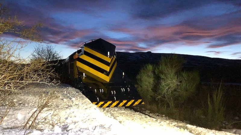 Network Rail snow ploughs fit so perfectly into the UK's gray dystopia aesthetic cause you'll have these idyllic rural and grim industrial areas with something that looks like a Combine Razor Train rolling through.