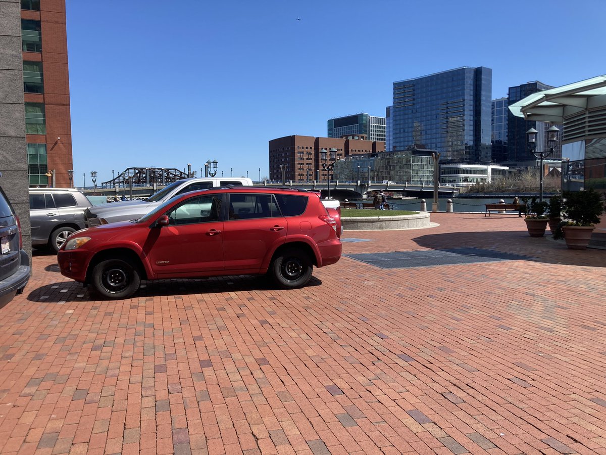 Can anyone explain why the Harborwalk at InterContinental is being used for parking? Note that parked cars extend well past the end of the alley, and the alley itself (Pearl St Ext) hosted a line of parked cars. Photos taken Monday (4/8).